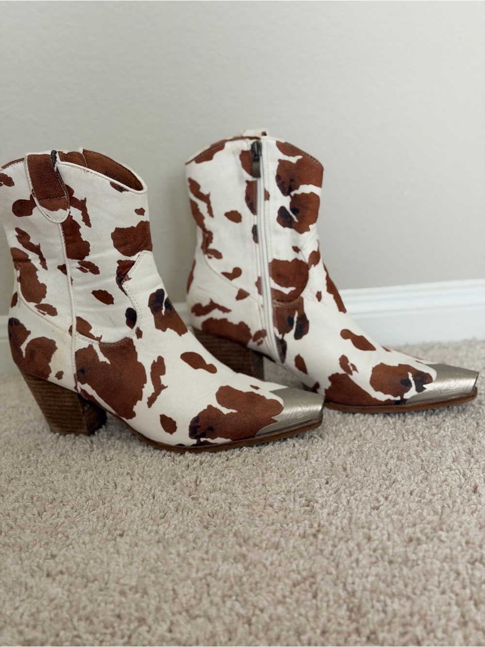 BEAST FASHION Brown & White Cow-Print Ankle Boots with Metallic Toe